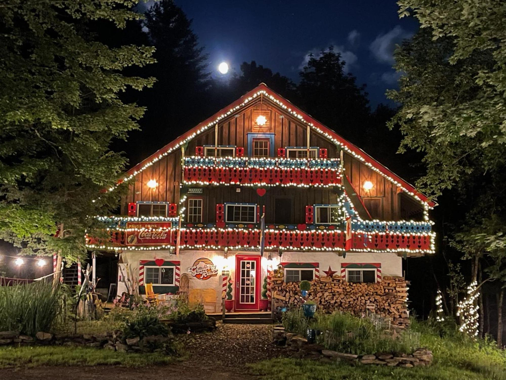 Grunberg Haus Inn & Cabins Waterbury Esterno foto