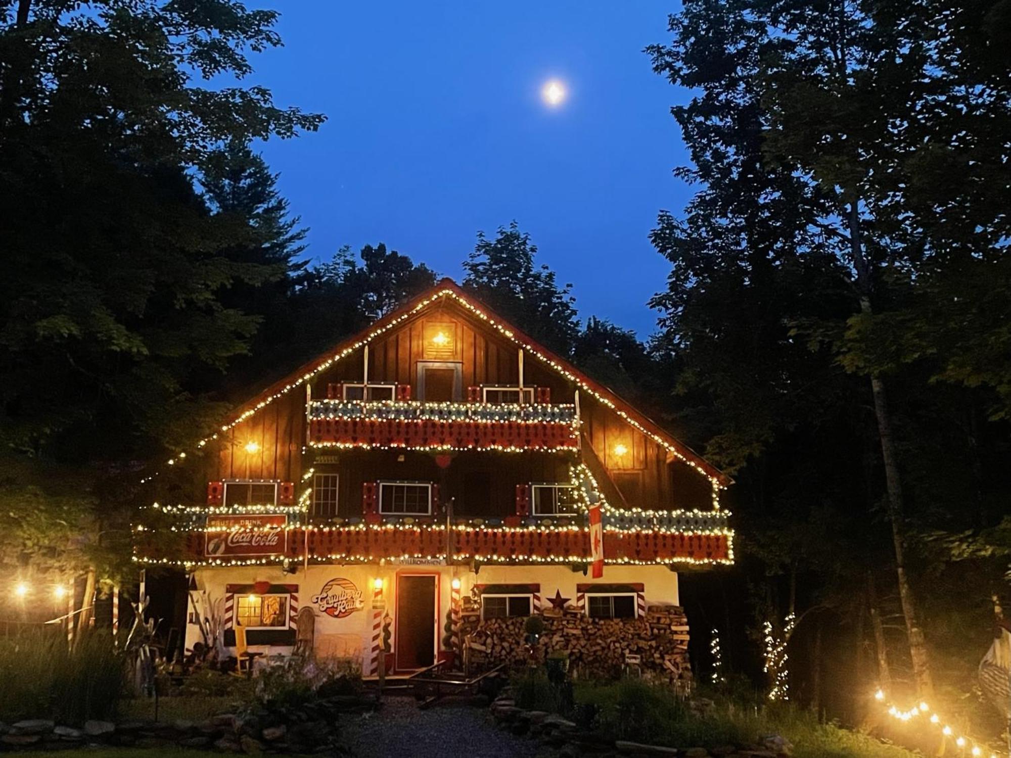 Grunberg Haus Inn & Cabins Waterbury Esterno foto